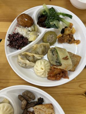   at Sù yǐ Xiāng SùShí 素颐香 in Chongqing