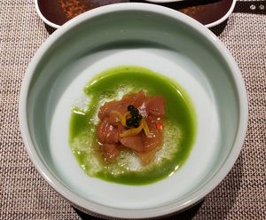 Mushroom and resin in spicy spinach sauce at Sun Plant - 芊月茗 Qiānyuèmíng in Chongqing