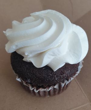  at Skiff's Cakes in Simi Valley