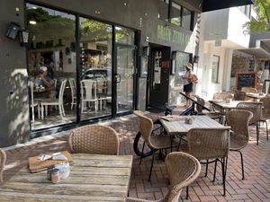 Outdoor seating   at Green Zebra Cafe - Main St in Sarasota