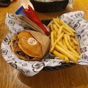  at Burgermeister Oberdorf in Zurich