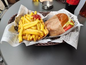 Burger and fries at Burgermeister Aeschenvorstadt in Basel
