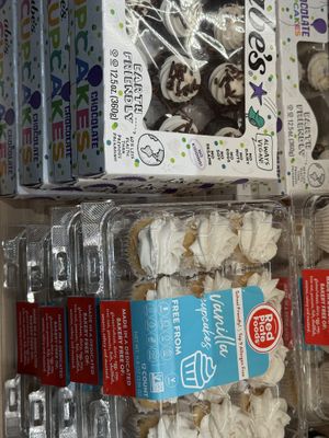 Vegan cupcakes   at Woodlands Market in Kentfield