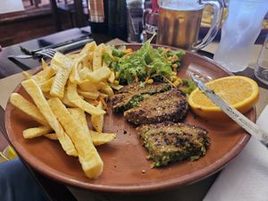 very tasty veɡan hamburɡer. at Adega do Ramada in Obidos