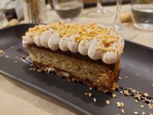 Kinder Bueno kind of dessert (sweet) at Ca n'Ela Vegan Restaurant in Mallorca