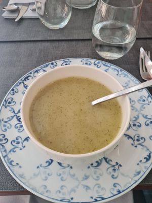 Soup: watercress cream soup at Ca n'Ela Vegan Restaurant in Mallorca