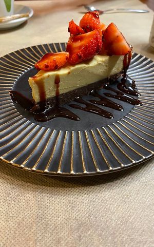 No bake chocolate orange strawberry cake  at Ca n'Ela Vegan Restaurant in Mallorca