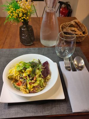 Starter: pasta salad at Ca n'Ela Vegan Restaurant in Mallorca