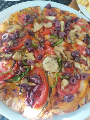 Vegan pizza at Pheidias Grill House in Olympia
