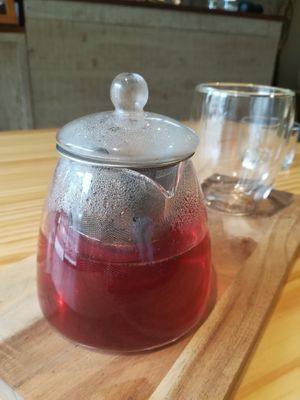 citric hibiscus tea at Kitsune no Mori in Fukuoka