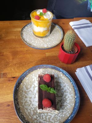 Tiramisu vegan et spicy sorbet tequila at Burritos Hermanos in Paris