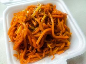 Bee hoon mee goreng at Veggie 素食 121 in Central Singapore