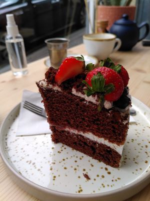 chocolate berry cake at 269 Vegan in Dunfermline