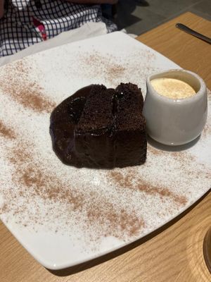 Hot chocolate fudge cake at The Swan in Banton