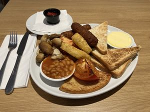 One of the two full vegan breakfasts at The Swan in Banton