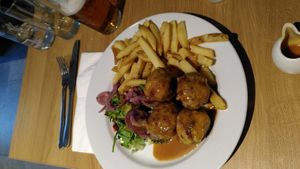  at The Swan in Banton