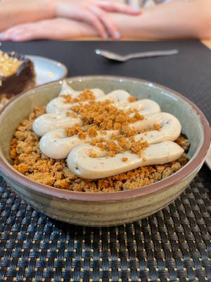 Desert crumble at Chirashi Sushi e Ramen - Maybe closed in Lisbon