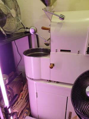 Small batch roasting.  Yes!! at BB Coffee Roasters in Seoul