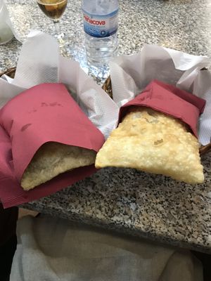 Pastéis  at Lanchonete A Casa in Barreiro