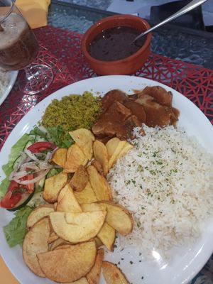Brasileirinho vegan (with seitan) at Lanchonete A Casa in Barreiro
