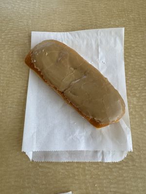 maple bar   at Jenny's Donuts in Redlands