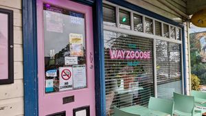Outdoor seats at The Wayzgoose Diner in Leura