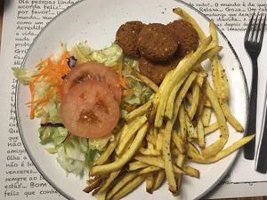 Falafels on a plate at Caffe 5 in Pico