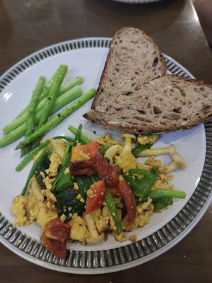 Scrambled tofu at Pokeman in Da Nang