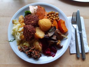Selection of vegan food (hot & cold) from the buffet at Red in Heidelberg