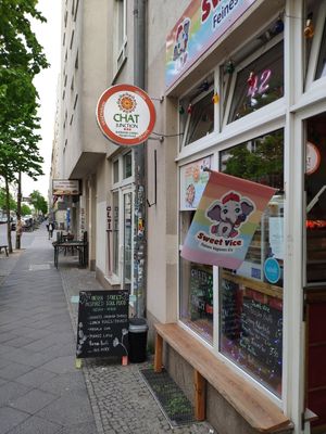 Front at Chat Junction in Berlin