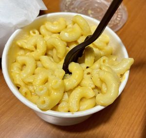 Mac and cheese  at Supernova in Portland