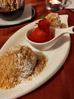 Erdbeerknödel vegan at Hotel Gasthof Brüggler in Radstadt