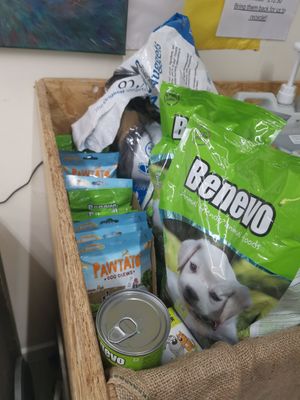 Pet food at V'co in Hull