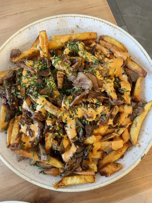 Pommes mit Austernpilzen  at Chutnej in Prague