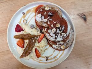 Pancakes with 'cottage cheese' cream, strawberry and rhubarb - a weekend special at Chutnej in Prague