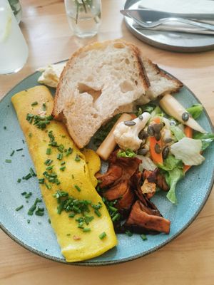 Mungo bean omelette at Chutnej in Prague