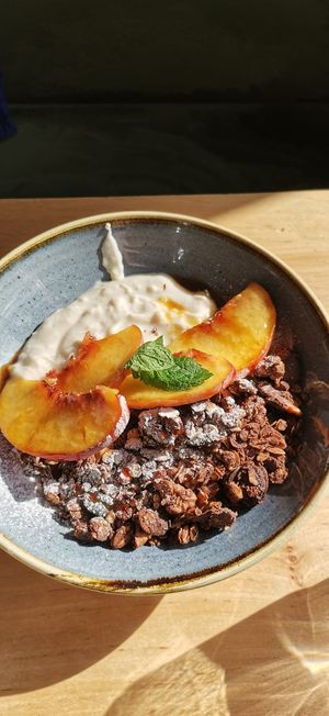 Granola and yogurt at Chutnej in Prague