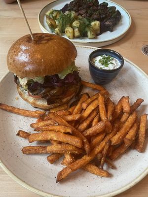 Weekend special: burger  at Chutnej in Prague