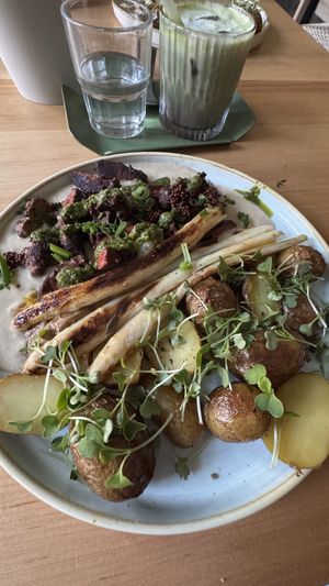 Lions Mean  at Chutnej in Prague