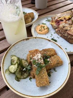   at Chutnej in Prague