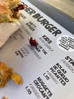 A bit disappointed at Mother Burger - Roma in Lisbon