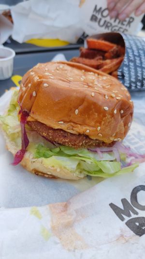  at Mother Burger - Roma in Lisbon