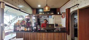 The owner, good vibes at Restaurante Indian Grill House in Costa Da Caparica