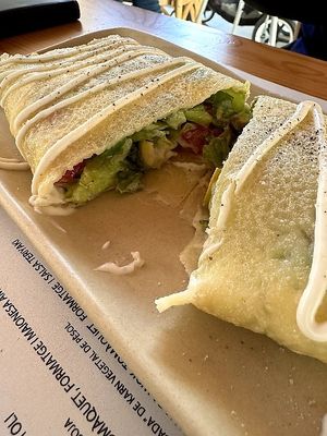 Kristina crepe (lettuce, avocado, olives, tomatoes) at Kokobol in Igualada