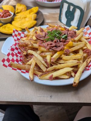 Papas Full at El Vegan in Santiago