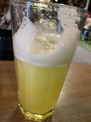 Jugo Piña  at Fuente Rica Rica in Santiago