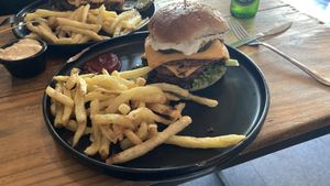 Rica Rica Burger  at Fuente Rica Rica in Santiago