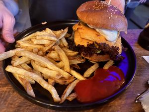 Rica Rica Burger  at Fuente Rica Rica in Santiago