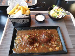 Boulettes à la Liégeoise at Reed in Luxembourg City