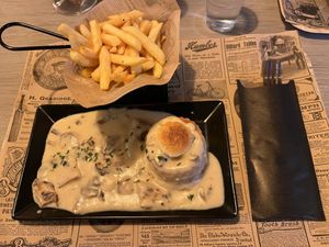 champignon-"chicken"- sauce with fries  at Reed in Luxembourg City